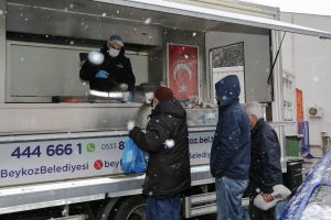 SICAK ÇORBA VATANDAŞIN İÇİNİ ISITIYOR