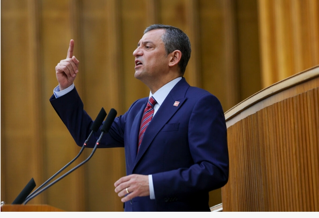 KÖSELER OPERASYONU İLE İLGİLİ KONUŞAN ÖZGÜR ÖZEL, “SARAY REJİMİ SİNDİRMEYE ÇALIŞIYOR”