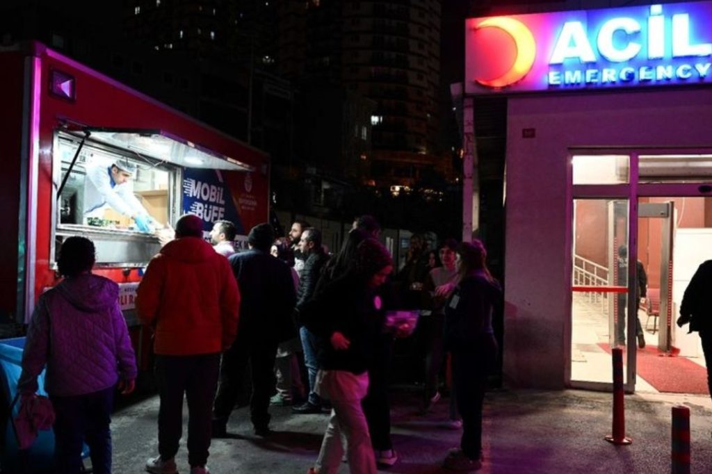 İBB’DEN HASTANELERE SAHUR HİZMETİ