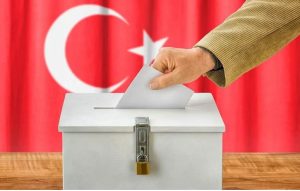 SİZCE ERKEN SEÇİME GİDİLMELİ Mİ?