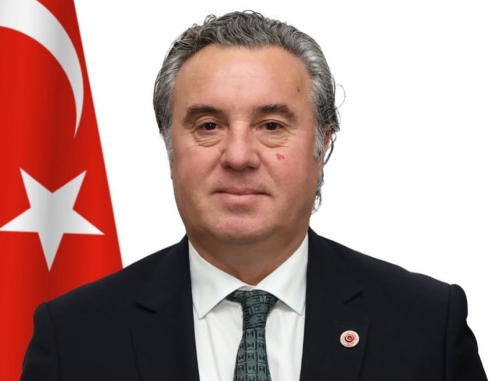 TANER AKSU, MECLİS ÜYELİĞİ DIŞINDAKİ TÜM GÖREVLERİNDEN İSTİFA ETTİ