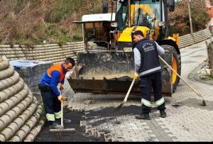 BEYKOZ’DA YOL YAPIM İŞLERİ ARALIKSIZ DEVAM EDİYOR