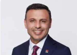 CHP İSTANBUL İL BAŞKANI ÖZGÜR ÇELİK: “Demokrasiden, adaletten, hukukun üstünlüğünden, anayasal düzenden yana olan herkesi Saraçhane’ye, milletin evini savunmaya davet ediyoruz.”