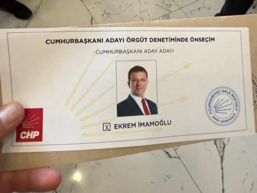 VATANDAŞLAR, İMAMOĞLU İÇİN AKIN AKIN SANDIĞA KOŞTU