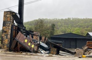 KAÇAK YAPILARA GEÇİT YOK