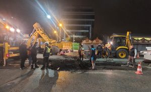 İŞLERİNE GÜÇLERİNE BAKTILAR