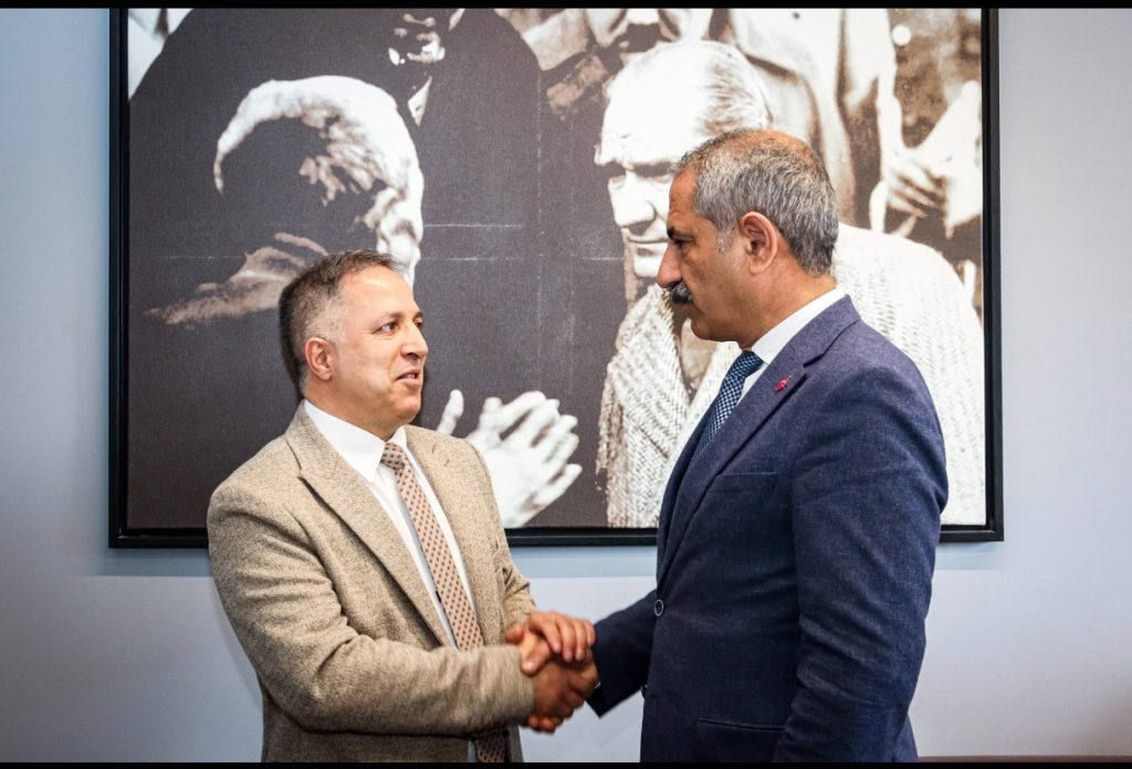 ADALAR BELEDİYE BAŞKANINDAN EYÜP KARATAŞ’A BAŞARILAR MESAJI